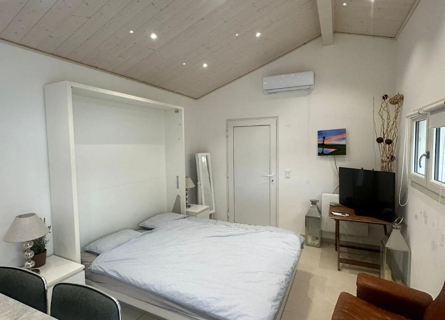 ז'נבה Residence Mont-Blanc Poolhouse 0*,  שוויץ